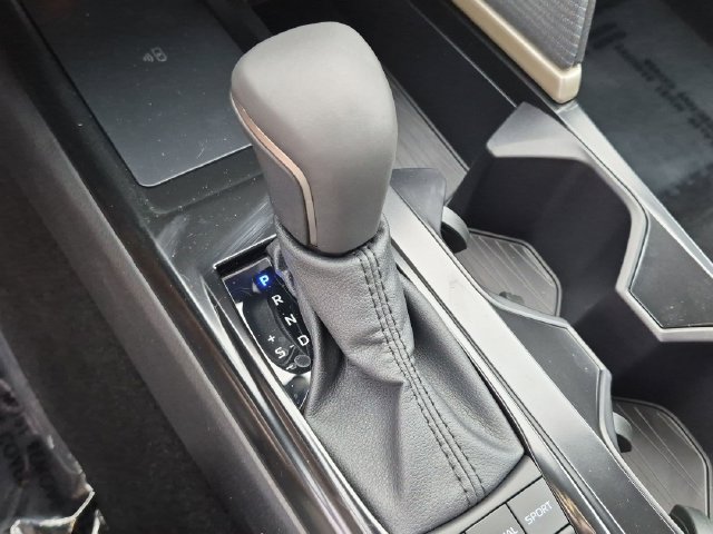 Certified 2026 Toyota Camry SE w/ Convenience Package FWD image 22