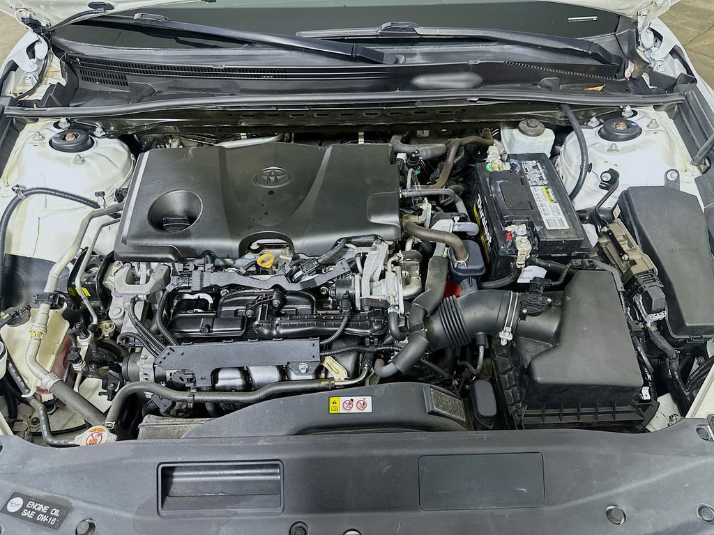 Used 2019 Toyota Camry SE FWD image 9