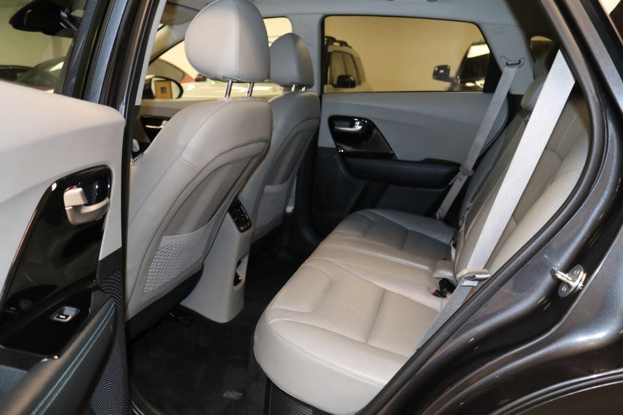 Used 2018 Kia Niro EX Premium image 14