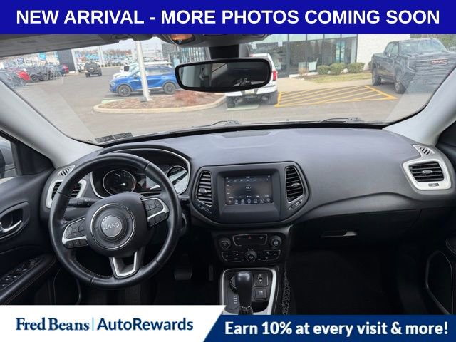 Used 2020 Jeep Compass Latitude image 11