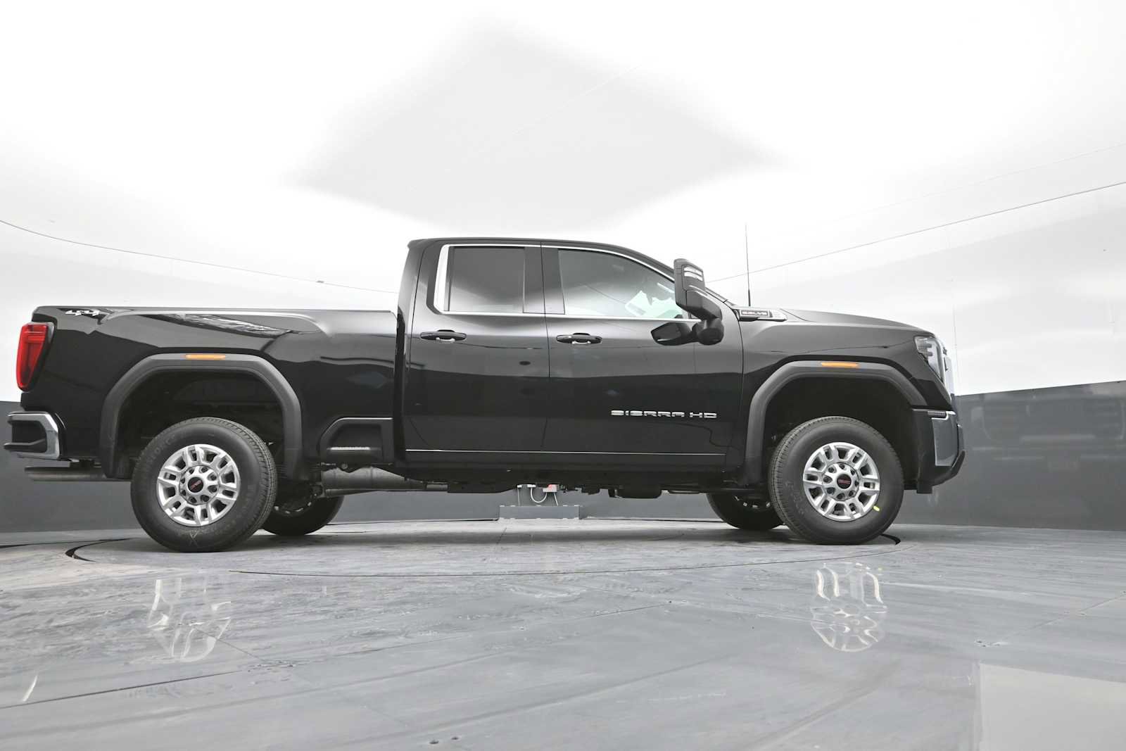 New 2026 GMC Sierra 2500 SLE w/ SLE Value Package; image 41