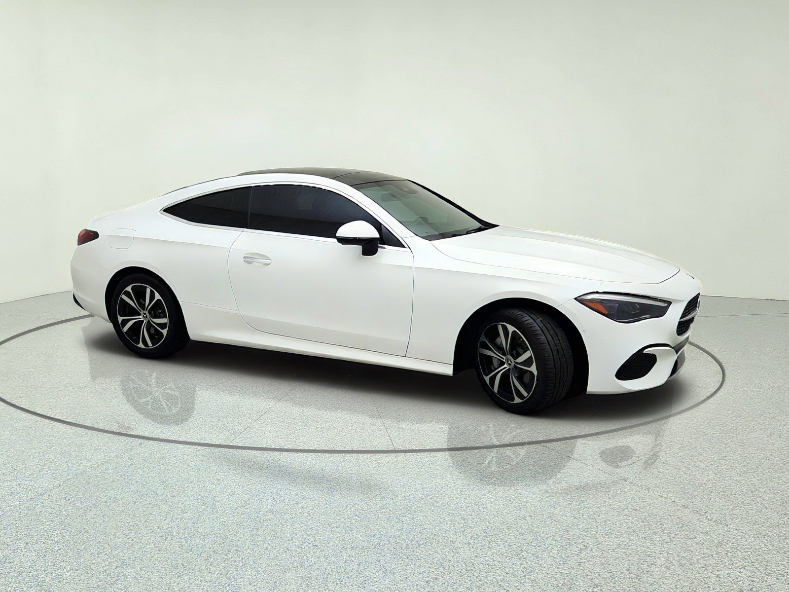 Used 2024 Mercedes-Benz CLE 300 4MATIC Coupe image 4
