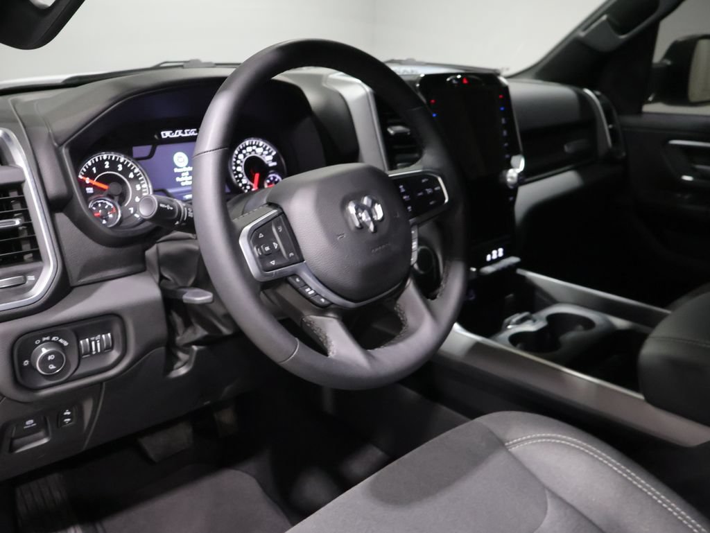 Used 2025 RAM 1500 Big Horn AWD/4WD image 15