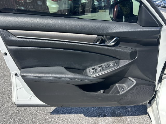 Used 2022 Honda Accord LX image 17