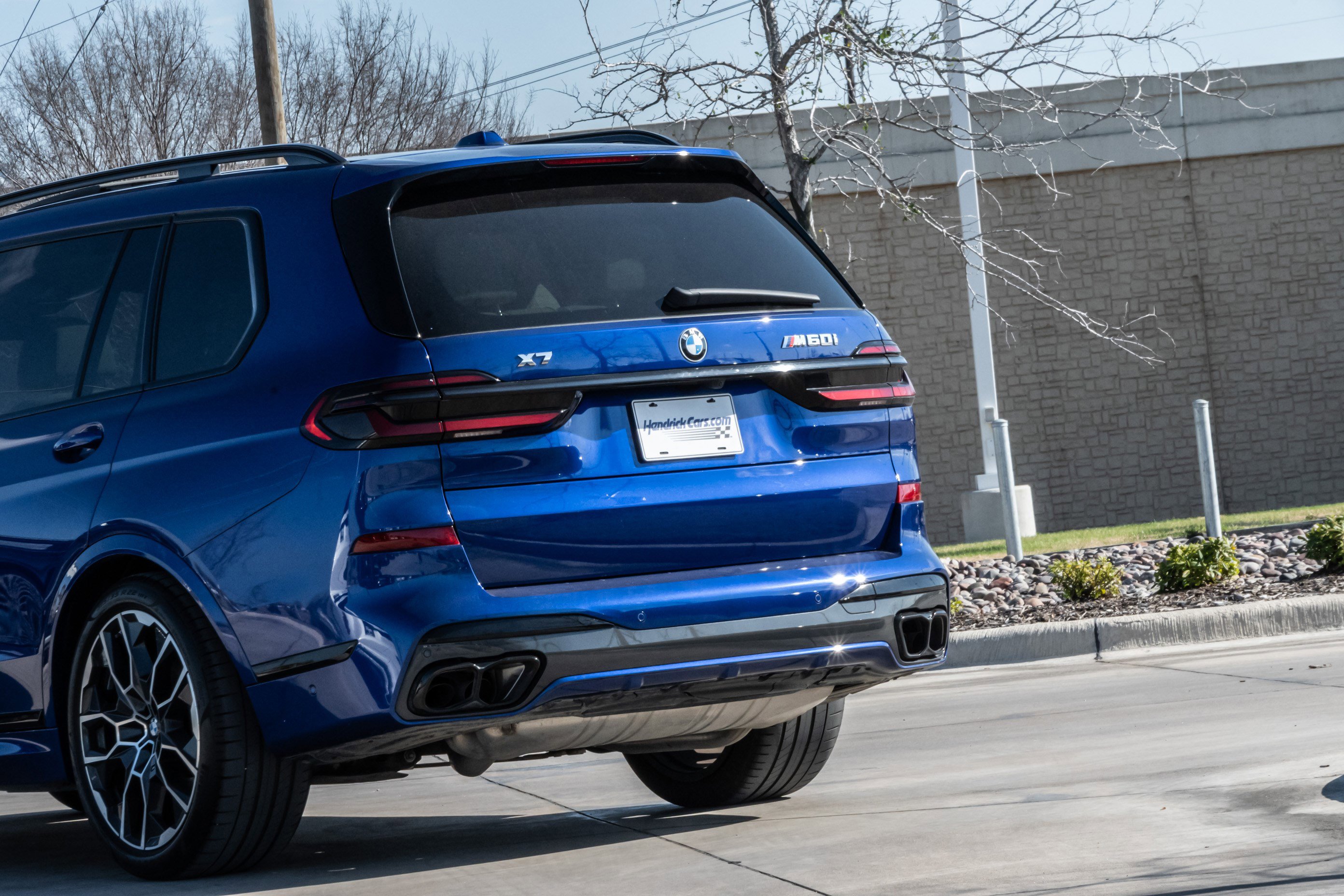 Used 2024 BMW X7 M60i w/ Executive Package image 6