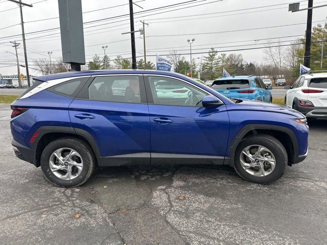 Used 2023 Hyundai Tucson SE image 2