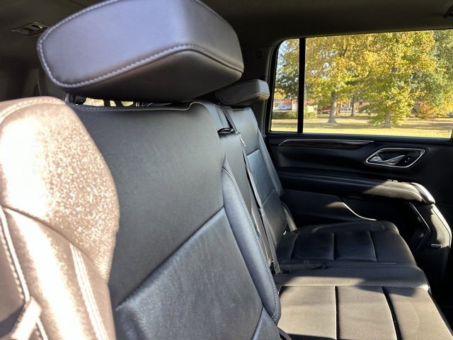 Used 2021 Chevrolet Suburban LT image 22