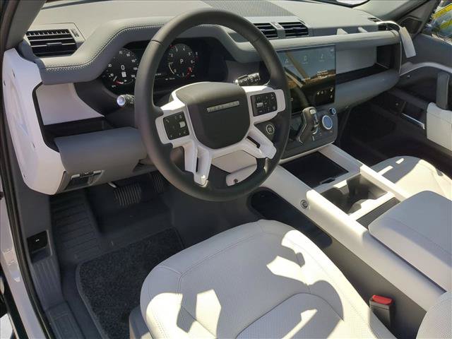 New 2026 Land Rover Defender 110 X-Dynamic SE AWD/4WD image 11