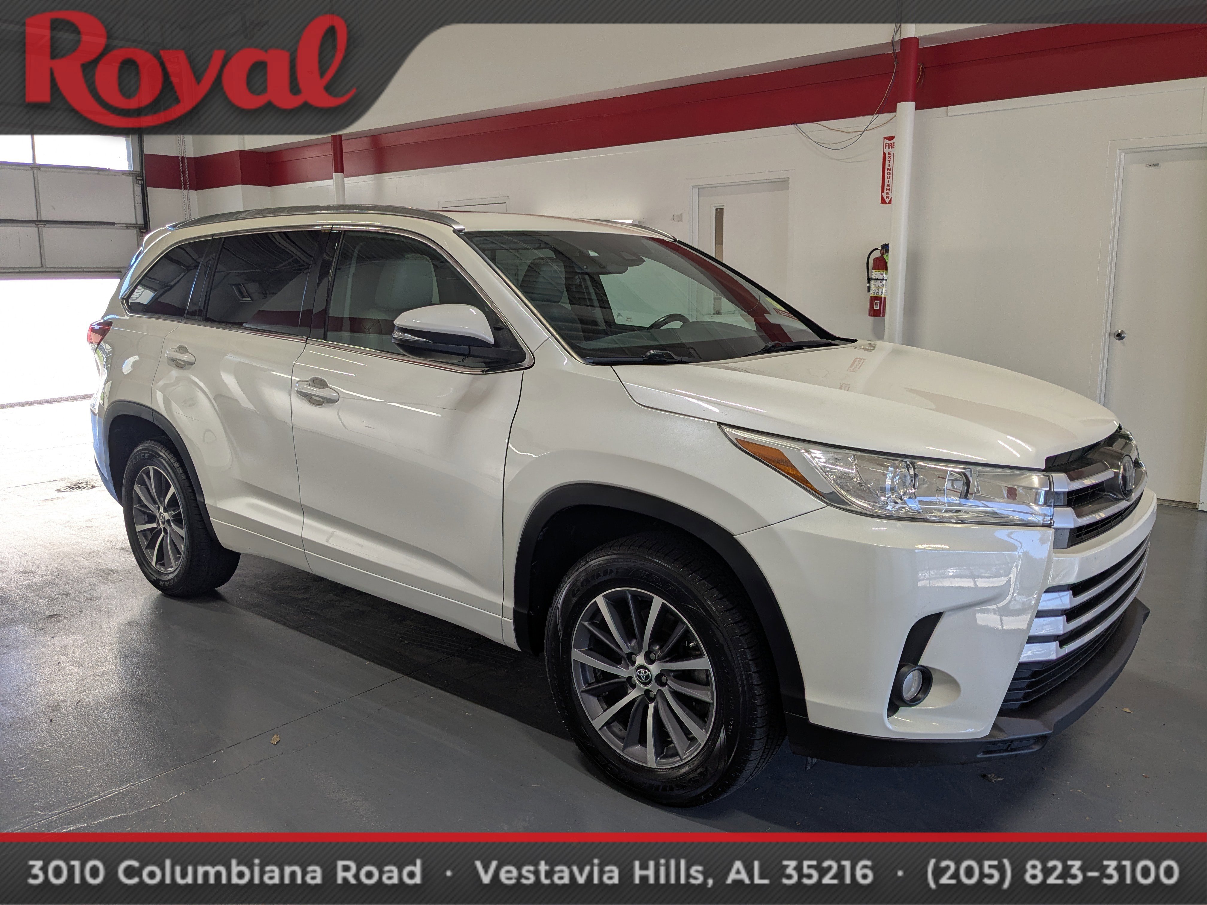 Used 2018 Toyota Highlander XLE image 5