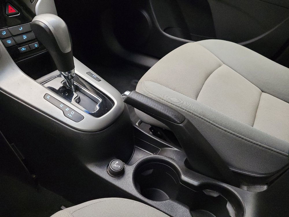 Used 2014 Chevrolet Cruze LT FWD image 26