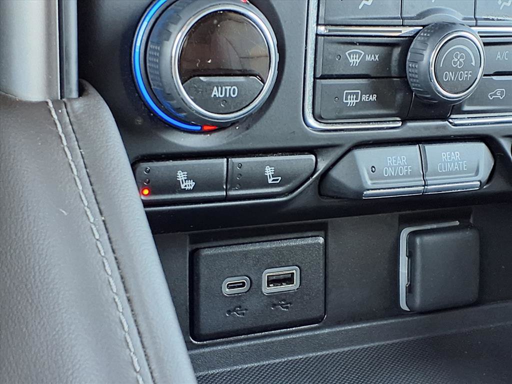 Used 2024 Chevrolet Tahoe LT image 13