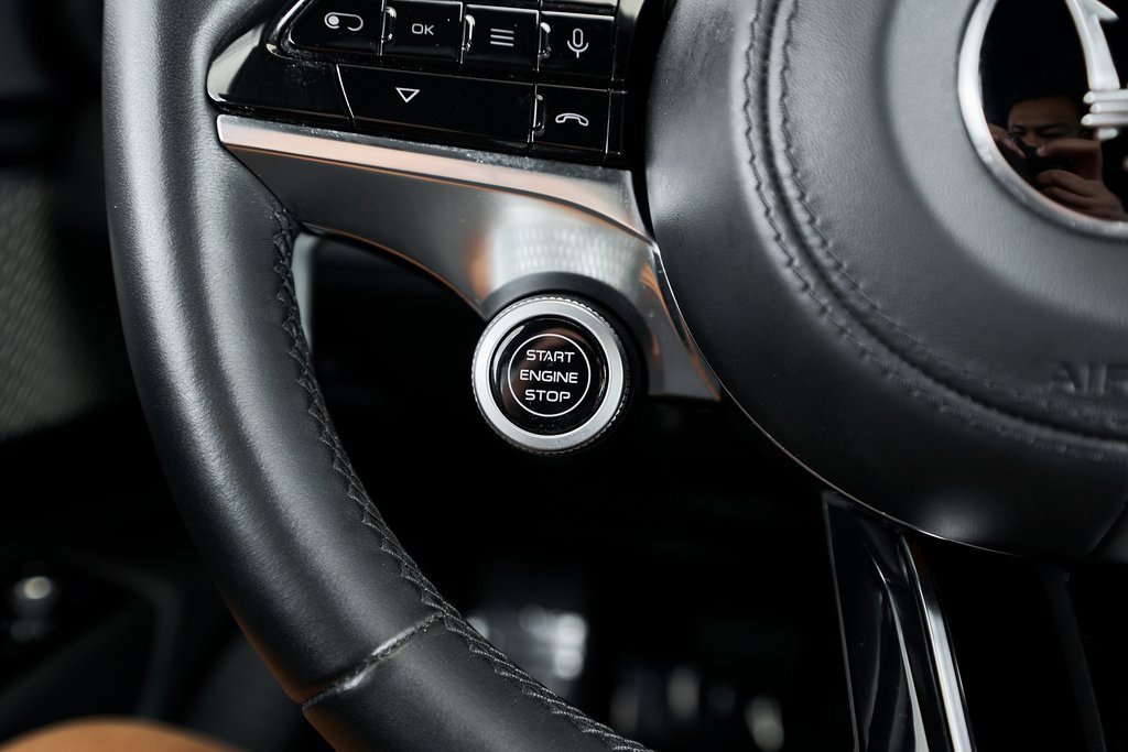 Used 2023 Maserati Grecale GT image 42