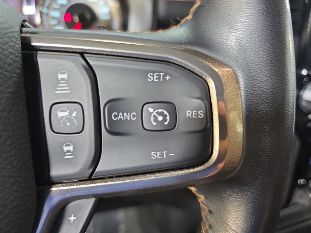 Used 2022 RAM 1500 Limited AWD/4WD image 17