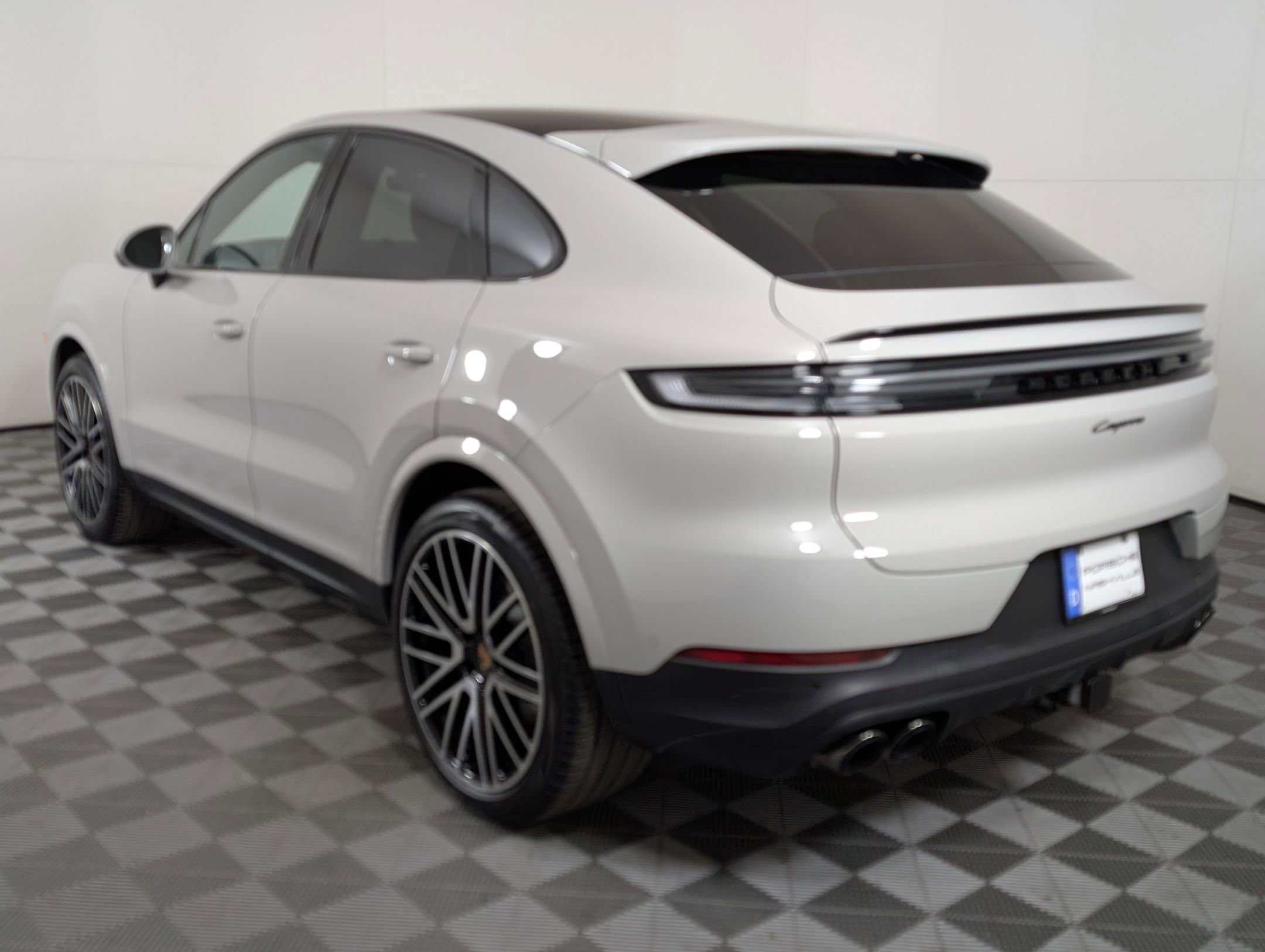 New 2026 Porsche Cayenne Coupe image 3