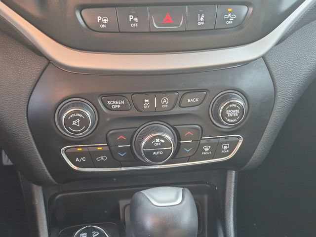 Used 2018 Jeep Cherokee Trailhawk w/ Quick Order Package 27L AWD/4WD image 23