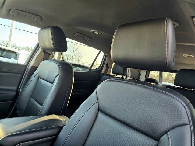 Used 2023 GMC Acadia SLT w/ Technology Package image 21