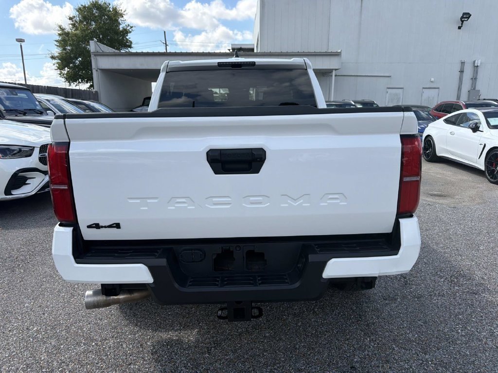 Used 2025 Toyota Tacoma TRD Off-Road AWD/4WD image 6