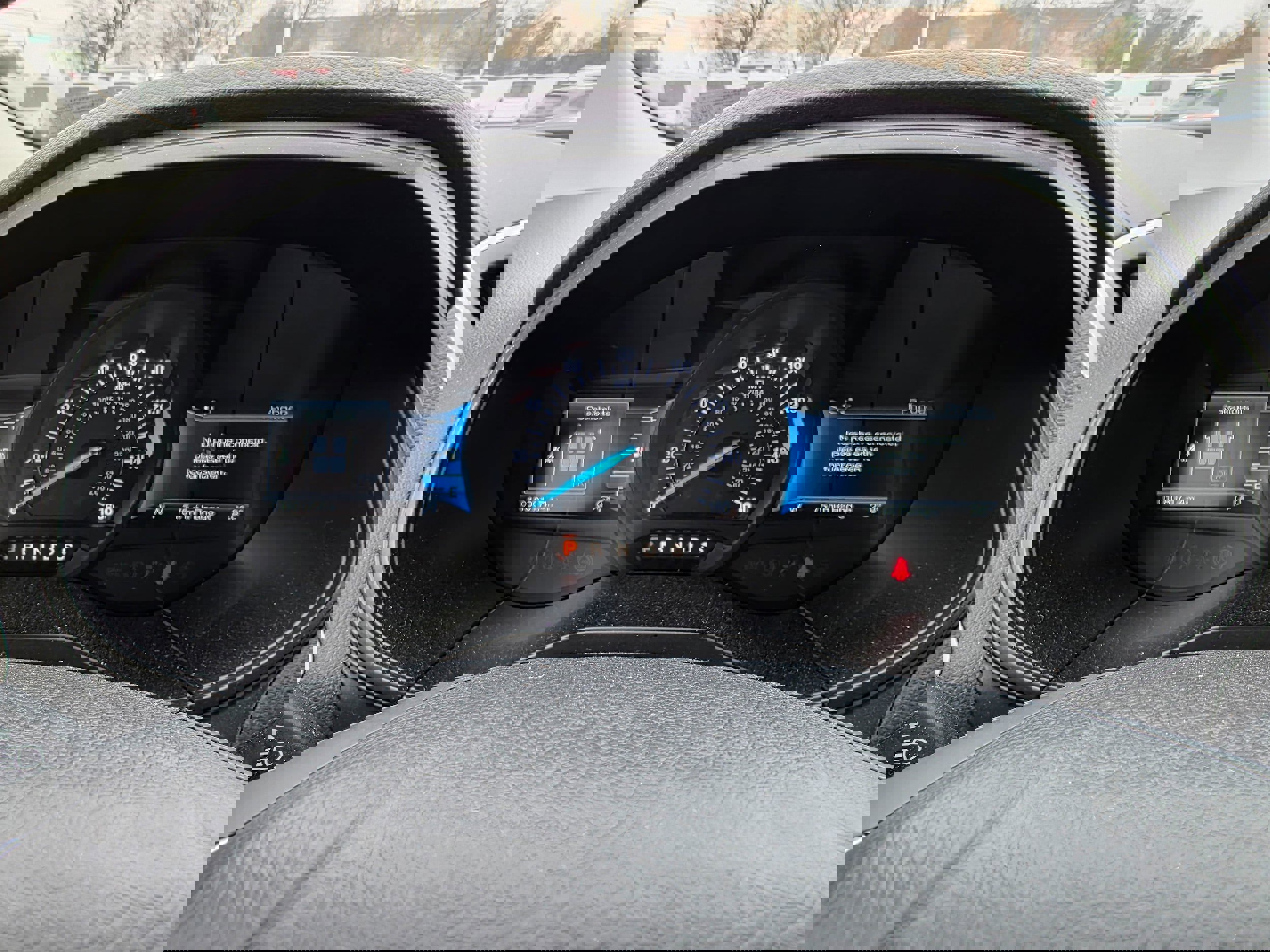 Used 2023 Ford Edge SEL w/ Sport Appearance Package image 17