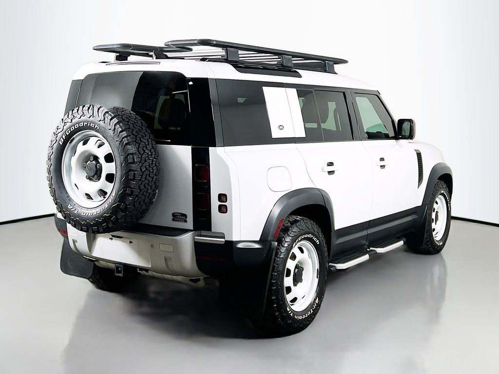 Used 2023 Land Rover Defender 110 S image 5