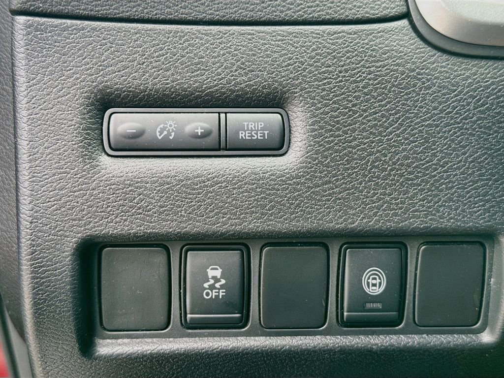 Used 2021 Nissan Murano SV AWD/4WD image 18