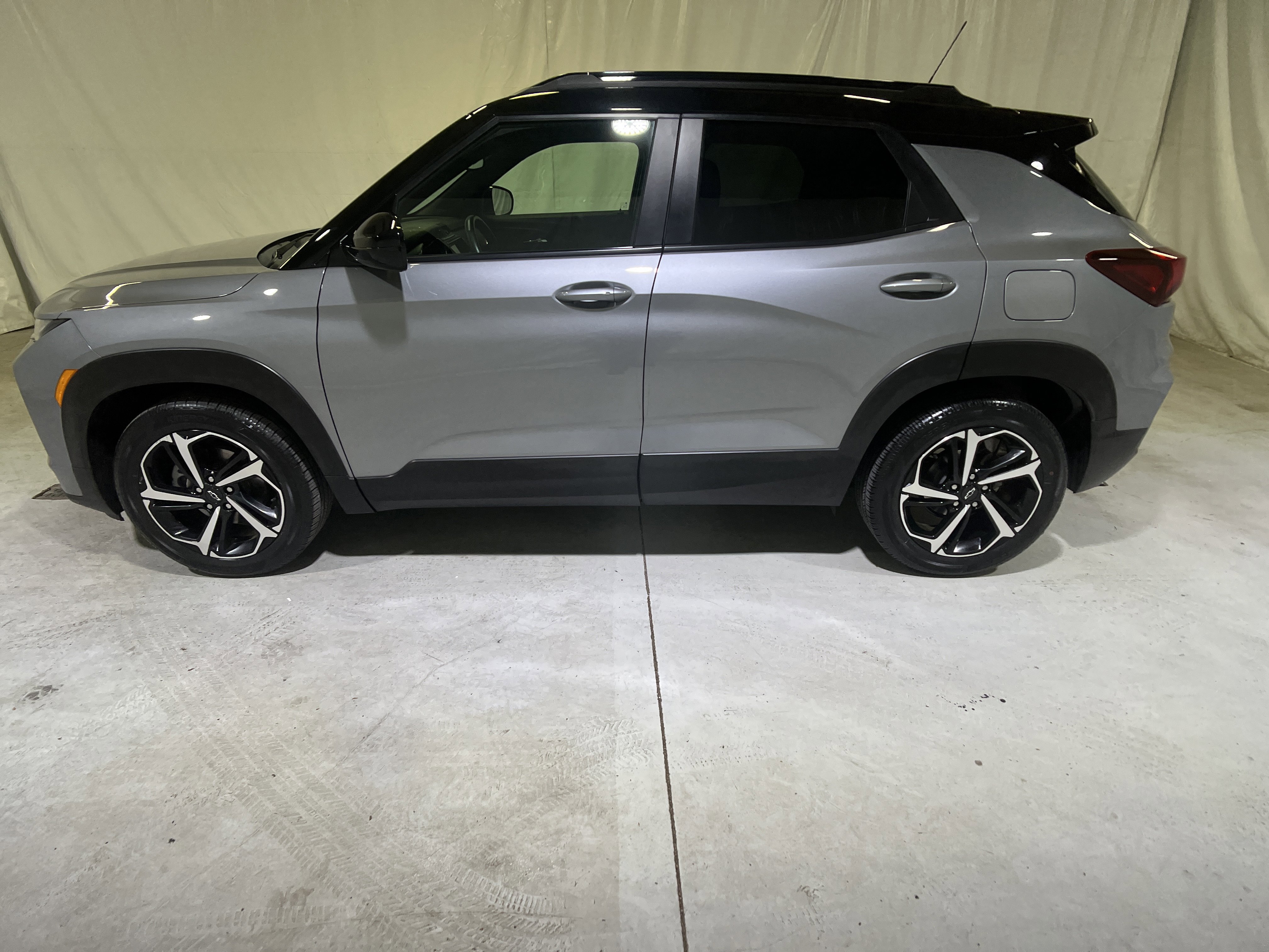 Certified 2023 Chevrolet TrailBlazer RS w/ Sun and Liftgate Package FWD image 7