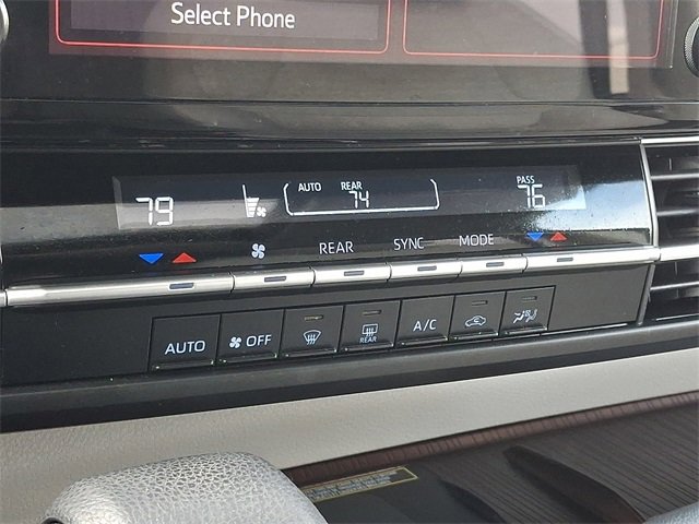 Used 2021 Toyota Sienna LE w/ LE Plus Package image 18