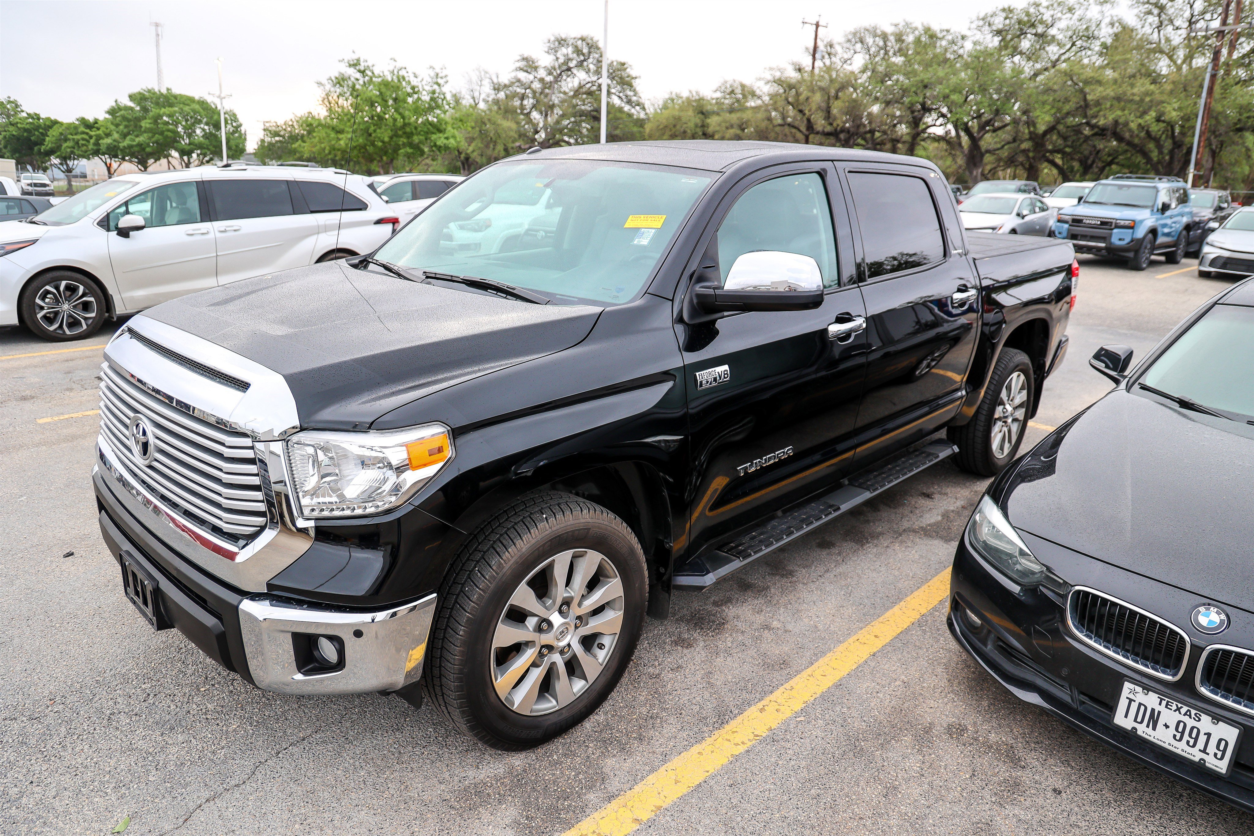 Used 2017 Toyota Tundra Limited image 3