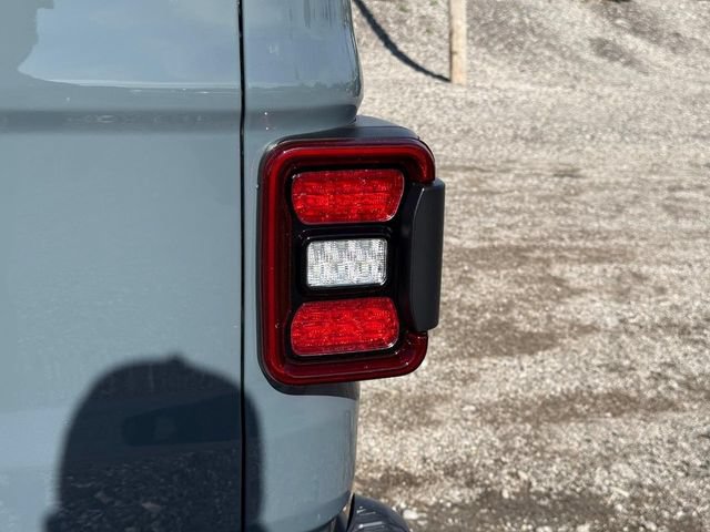 New 2026 Jeep Gladiator Mojave AWD/4WD image 5