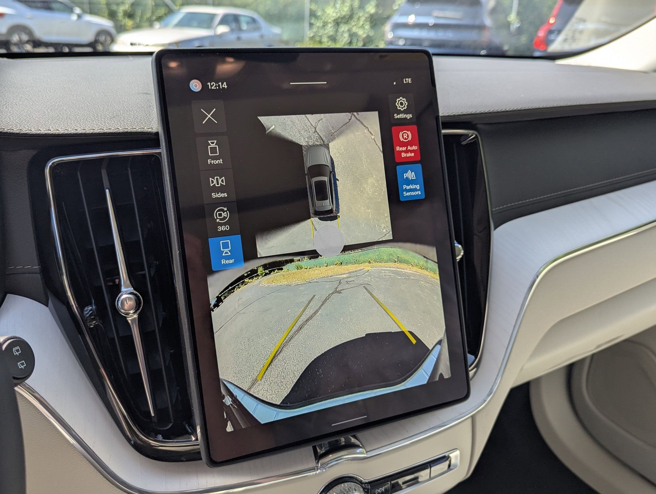 New 2026 Volvo XC60 B5 Ultra w/ Protection Package Premier image 15