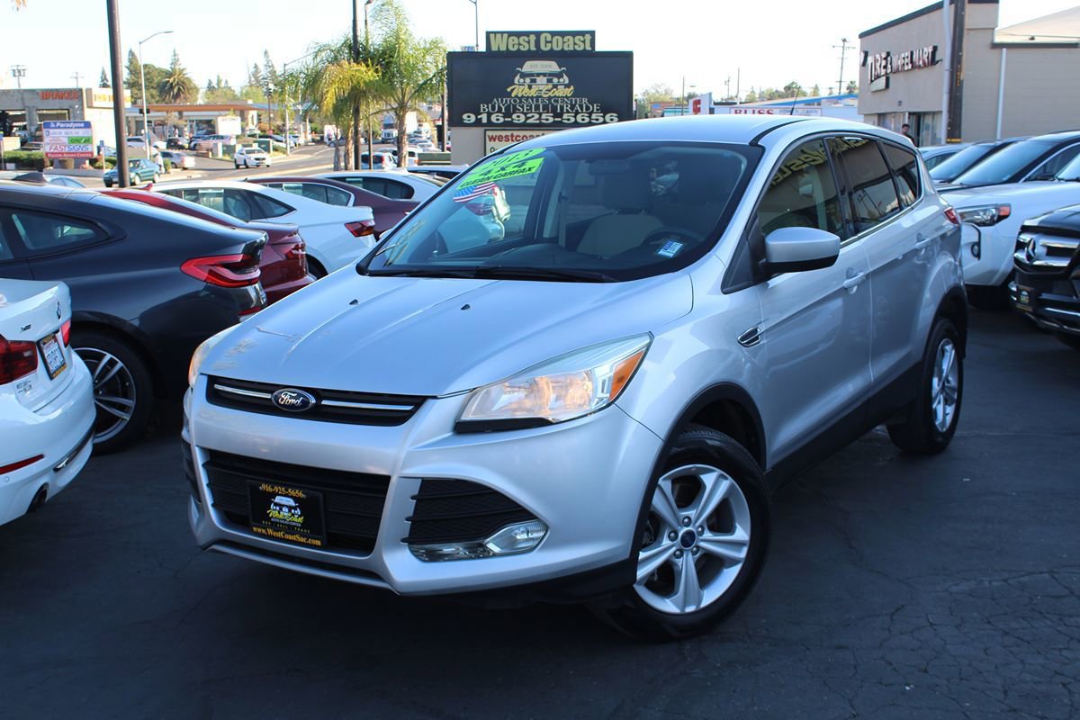 Used 2013 Ford Escape SE AWD/4WD image 2