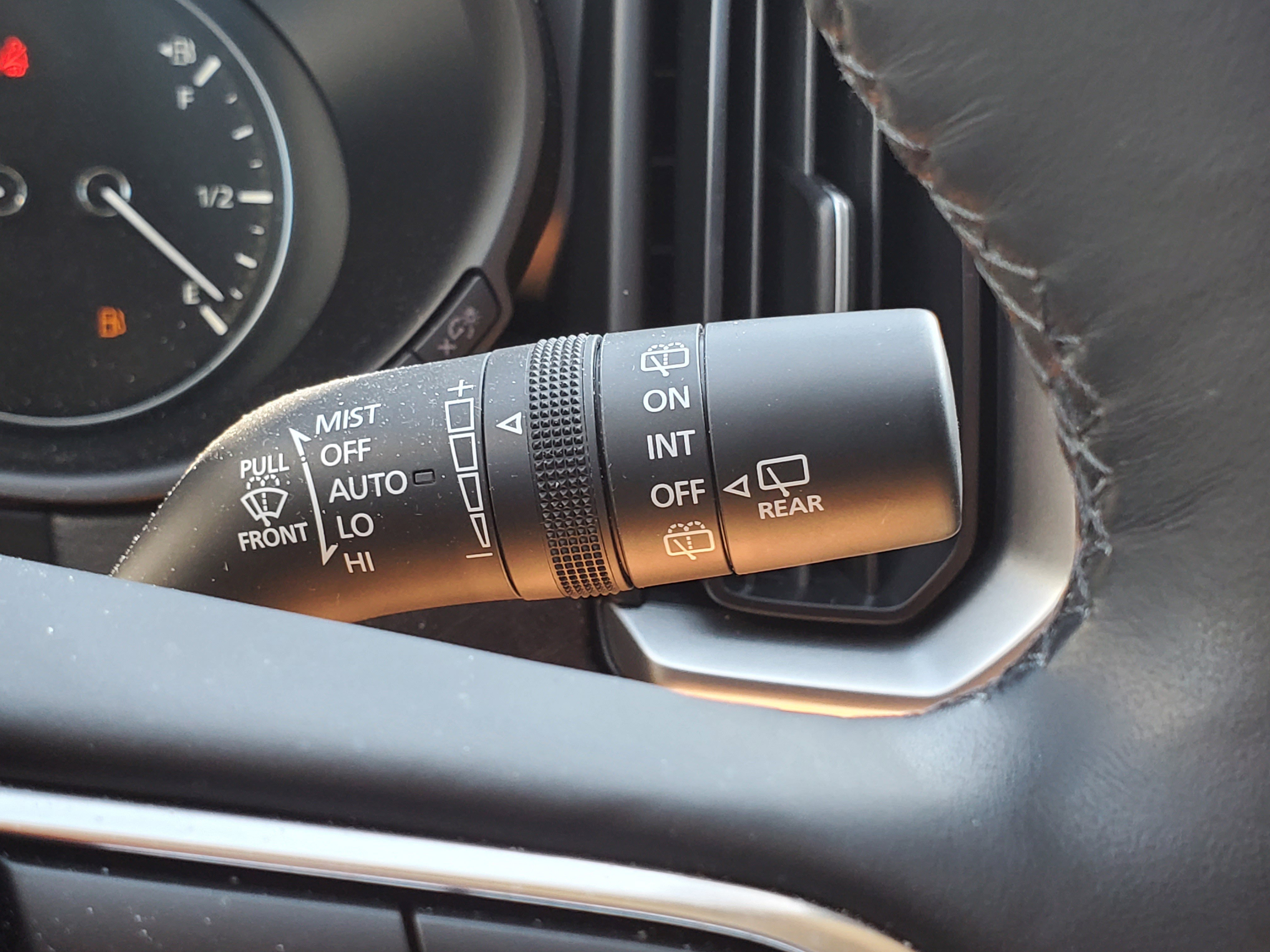 Used 2025 MAZDA CX-50 AWD 2.5 Hybrid w/ Premium Pkg image 23