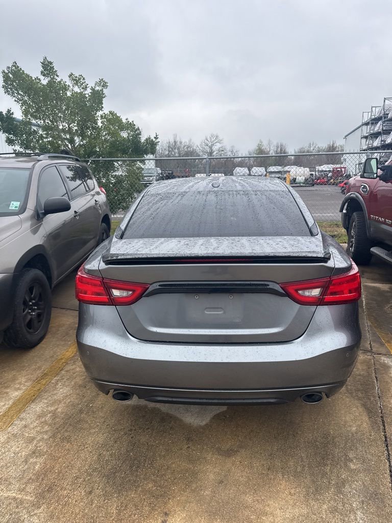 Used 2018 Nissan Maxima SR w/ Midnight Edition image 7