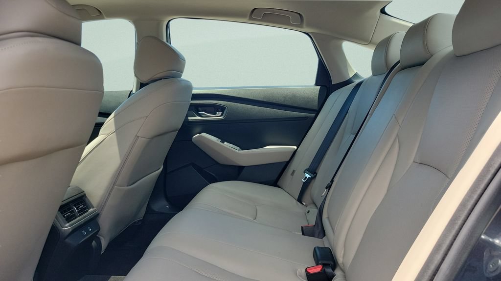 Used 2025 Honda Accord EX-L image 10