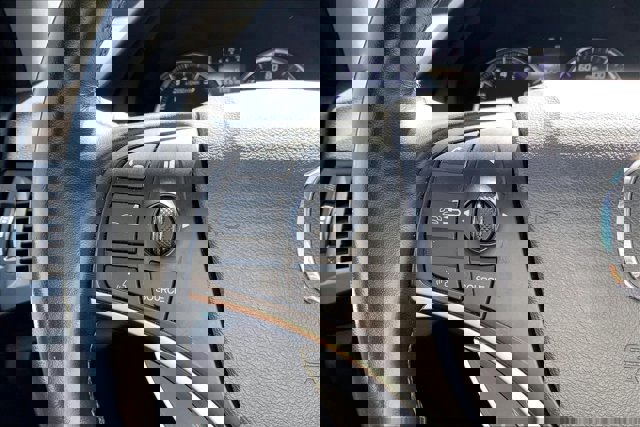 Used 2020 Acura MDX SH-AWD image 18