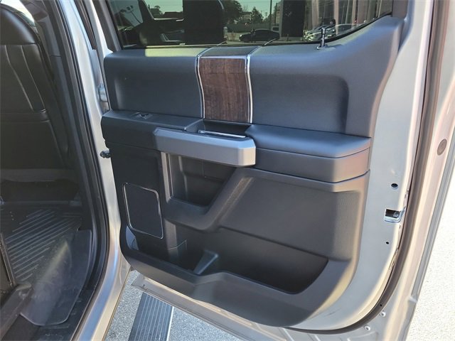 Used 2017 Ford F350 Platinum w/ Platinum Ultimate Package image 31