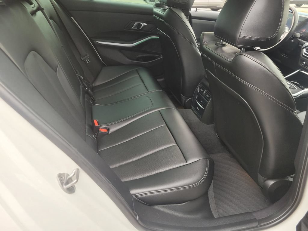 Used 2024 BMW 330e xDrive AWD/4WD image 11