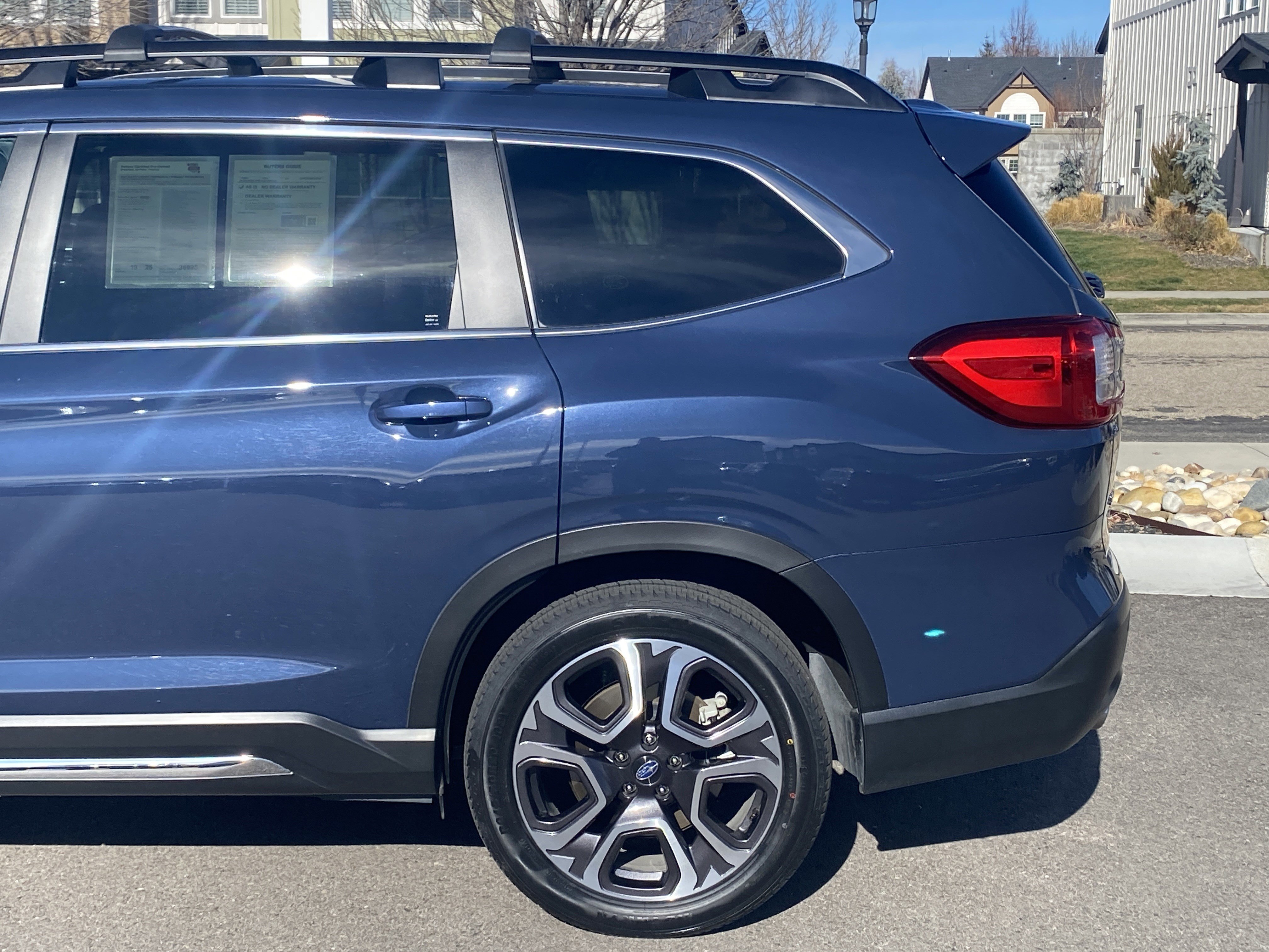 Used 2023 Subaru Ascent Limited image 4