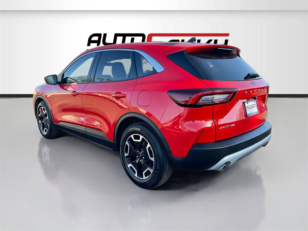 Used 2024 Ford Escape Active image 5