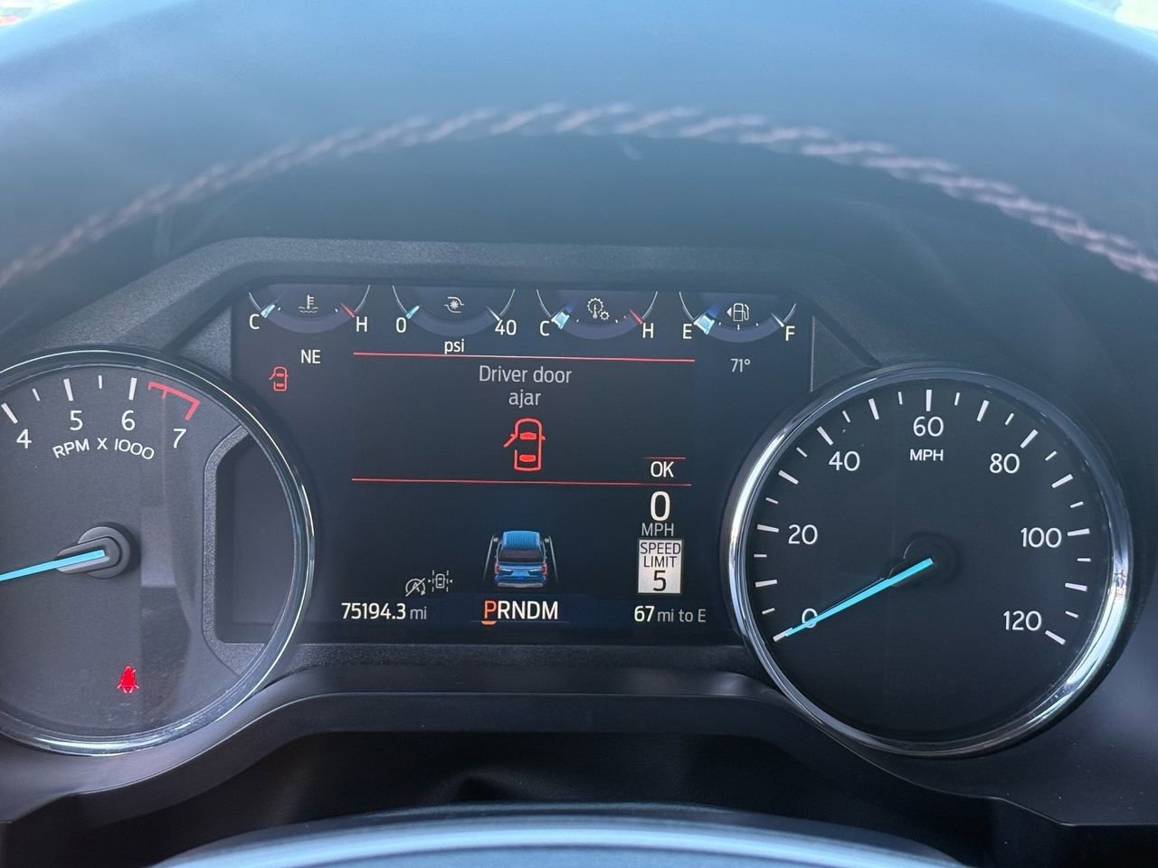 Used 2024 Ford Expedition Limited image 16