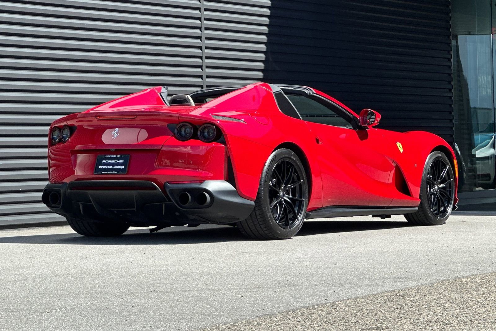 Used 2021 Ferrari 812 GTS RWD image 8