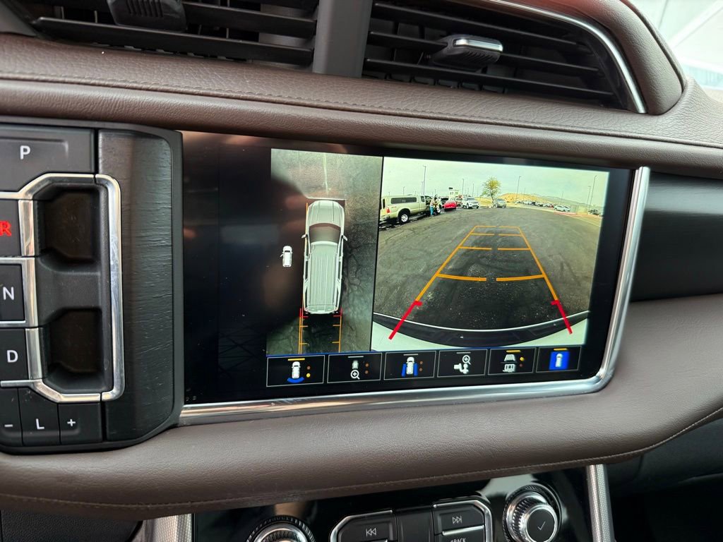 Used 2022 GMC Yukon XL Denali image 33