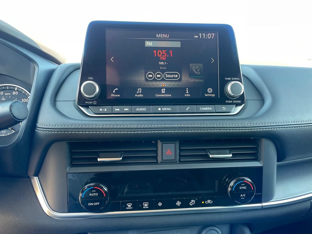 Used 2023 Nissan Rogue SV AWD/4WD image 18