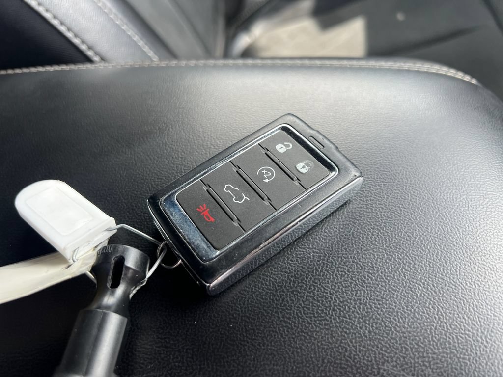 Used 2024 Jeep Grand Cherokee Altitude AWD/4WD image 43