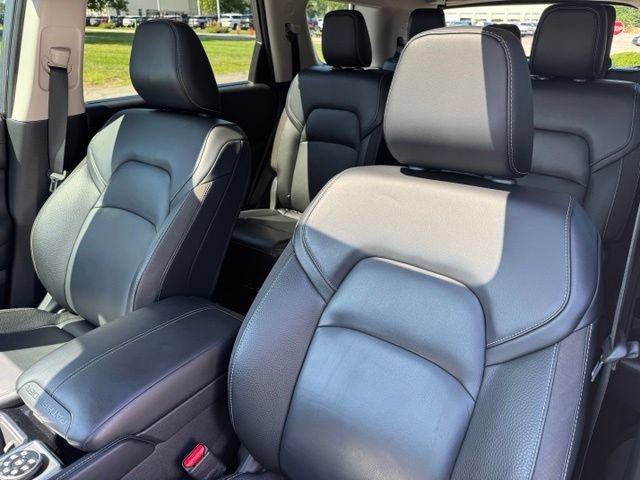 Used 2023 Nissan Pathfinder SL w/ SL Premium Package AWD/4WD image 19