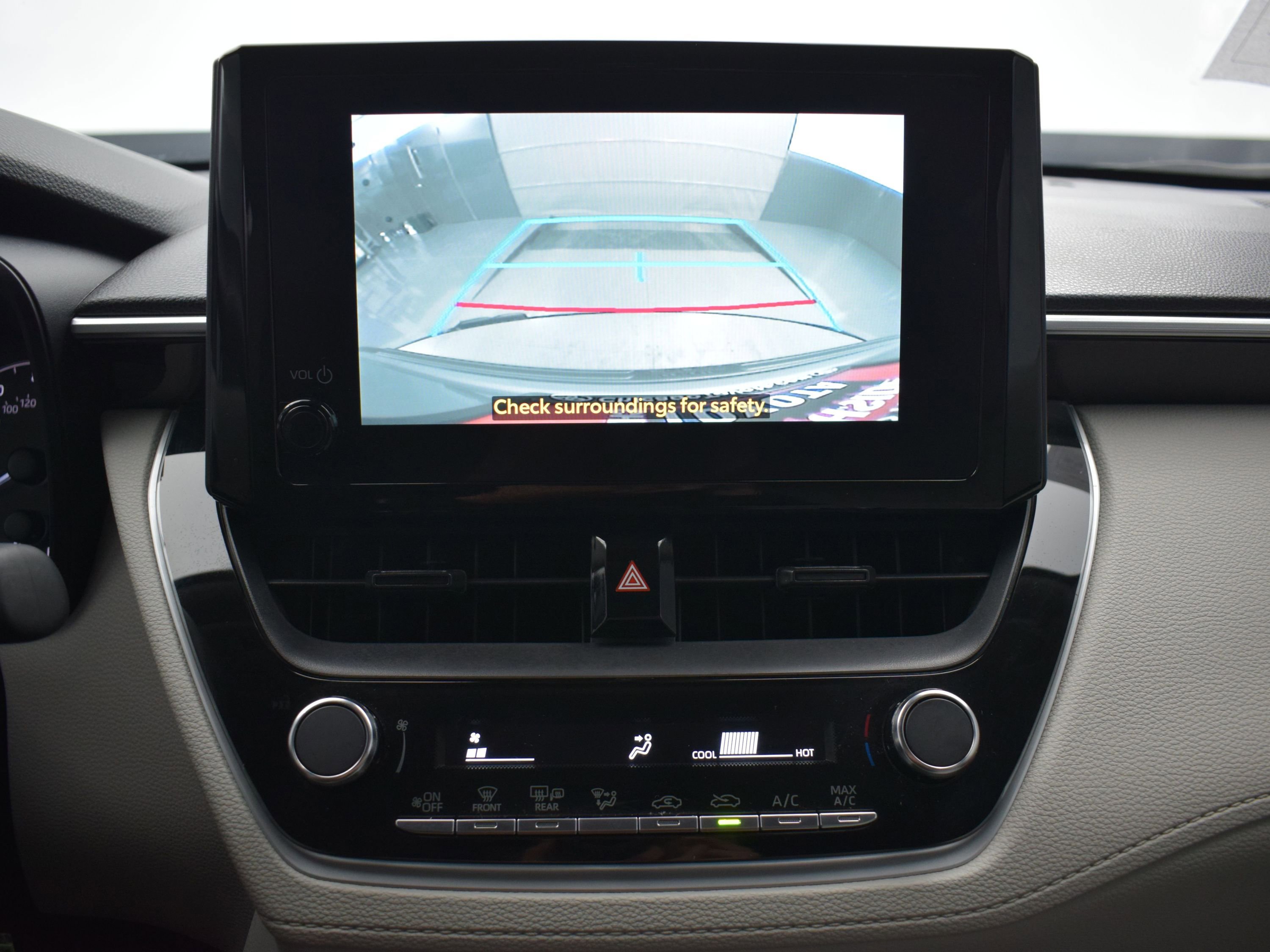 Used 2024 Toyota Corolla Cross L image 15