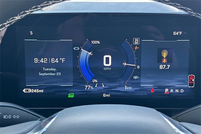 New 2026 Chevrolet Equinox EV LT image 32