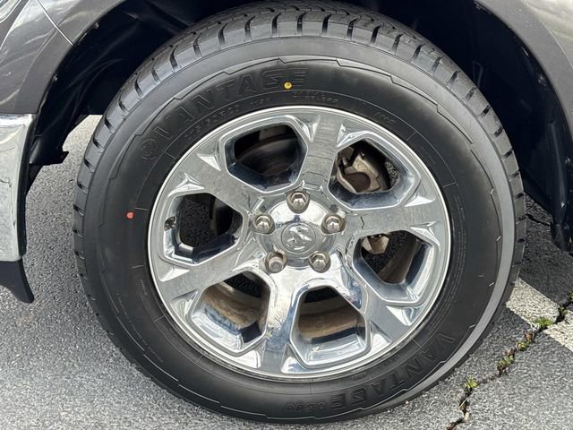 Used 2017 RAM 1500 Laramie w/ Convenience Group image 9