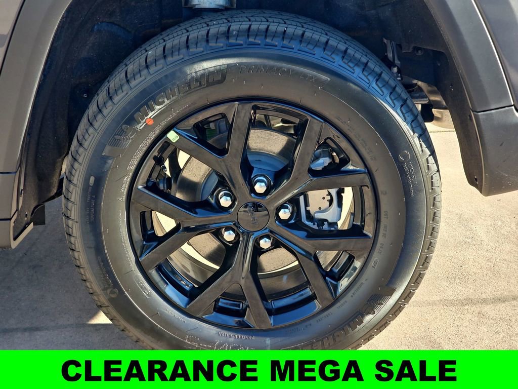 New 2025 Jeep Grand Cherokee Altitude image 37