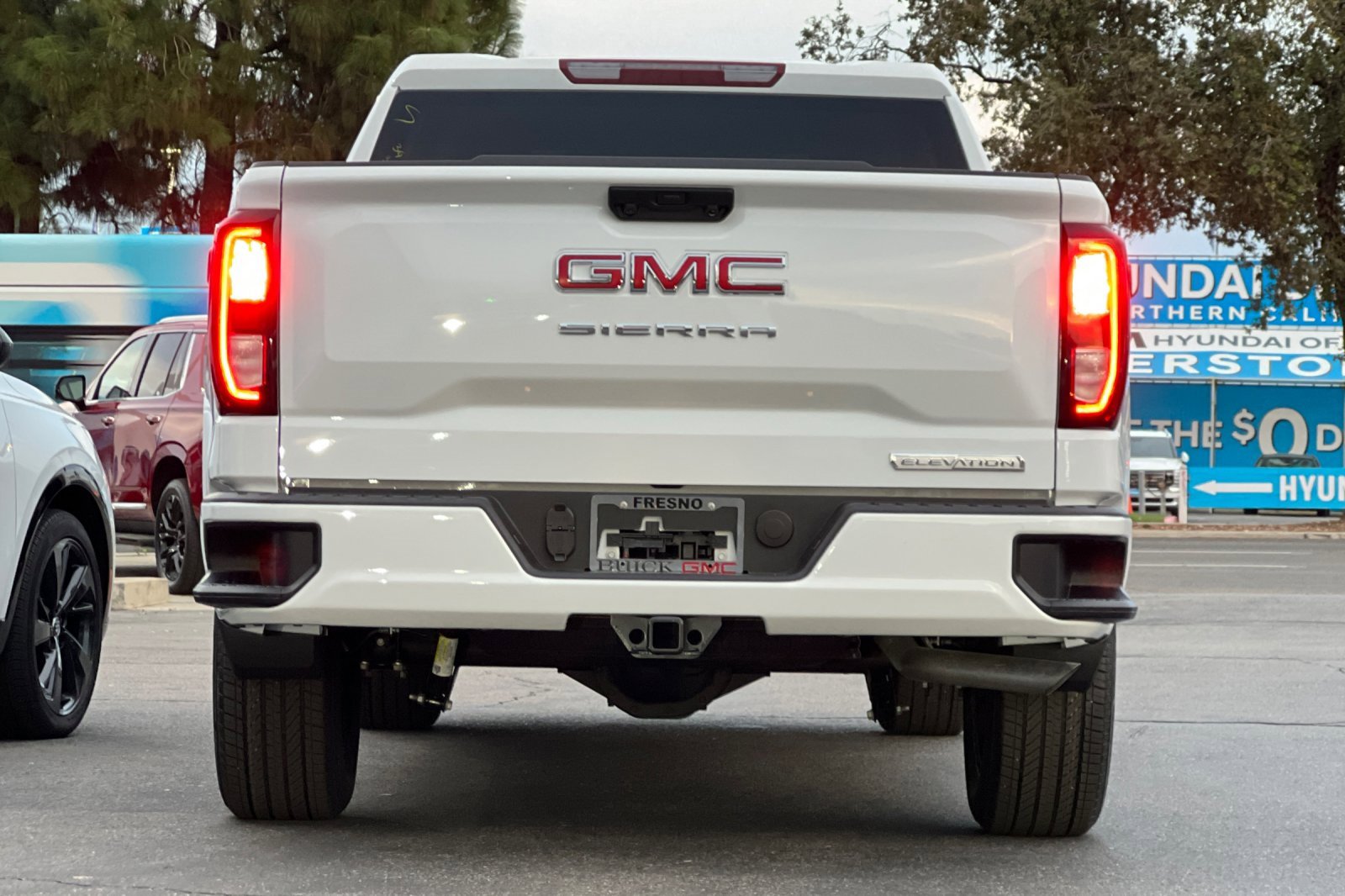 New 2026 GMC Sierra 1500 Elevation image 6