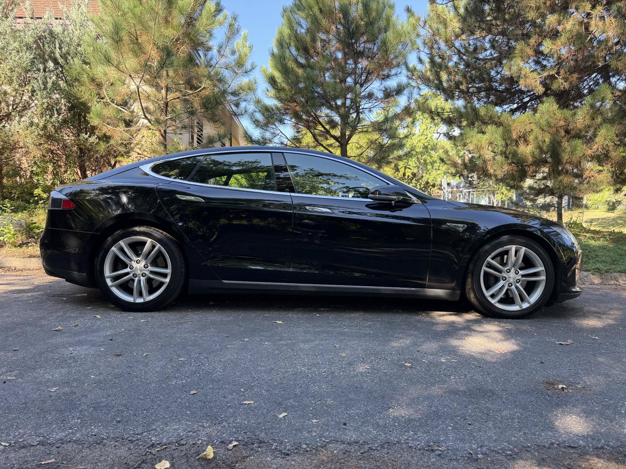 Used 2015 Tesla Model S 85D AWD/4WD image 14